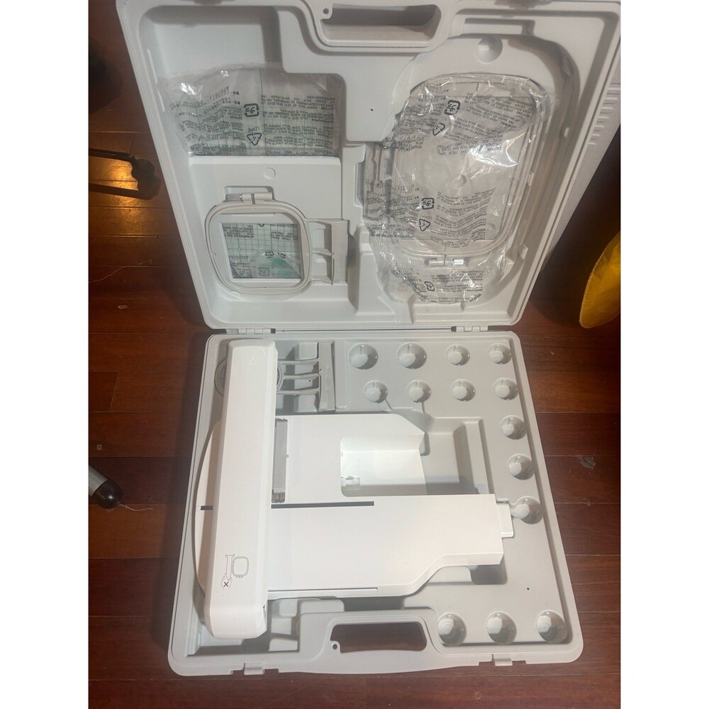 Baby Lock Ellageo or Brother ULT2003D Embroidery Arm unit attachment Case &Hoop